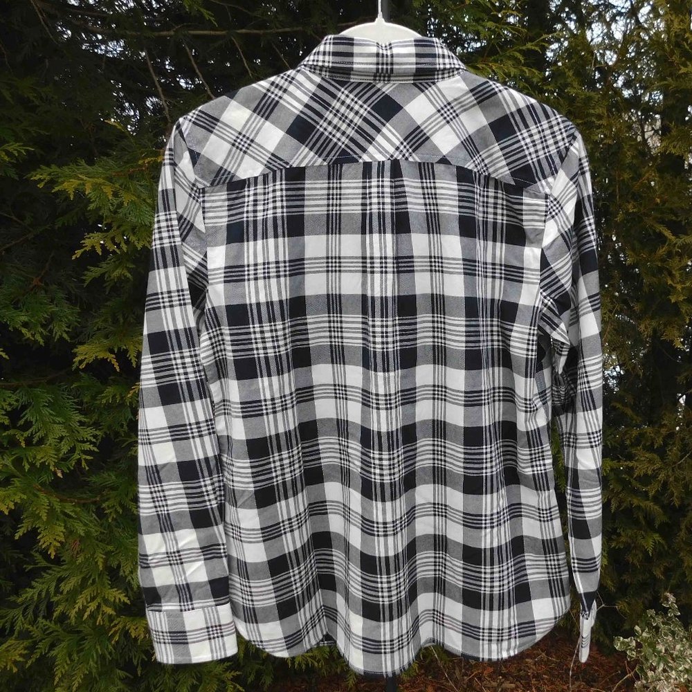 Talbots Petites NWT Plaid Buttondown Top with Metallic Accents - Picture 3 of 3